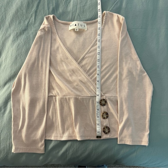 Hiatus cropped 3/4 sleeve - Picture 2 of 3